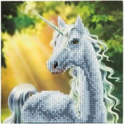 OZ - Loisirs Créatifs - Crystal Art - Kit Carte Broderie Diamant 18x18cm Licorne